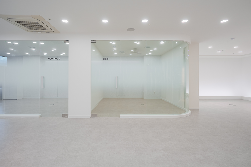 화이트톤사무실인테리어