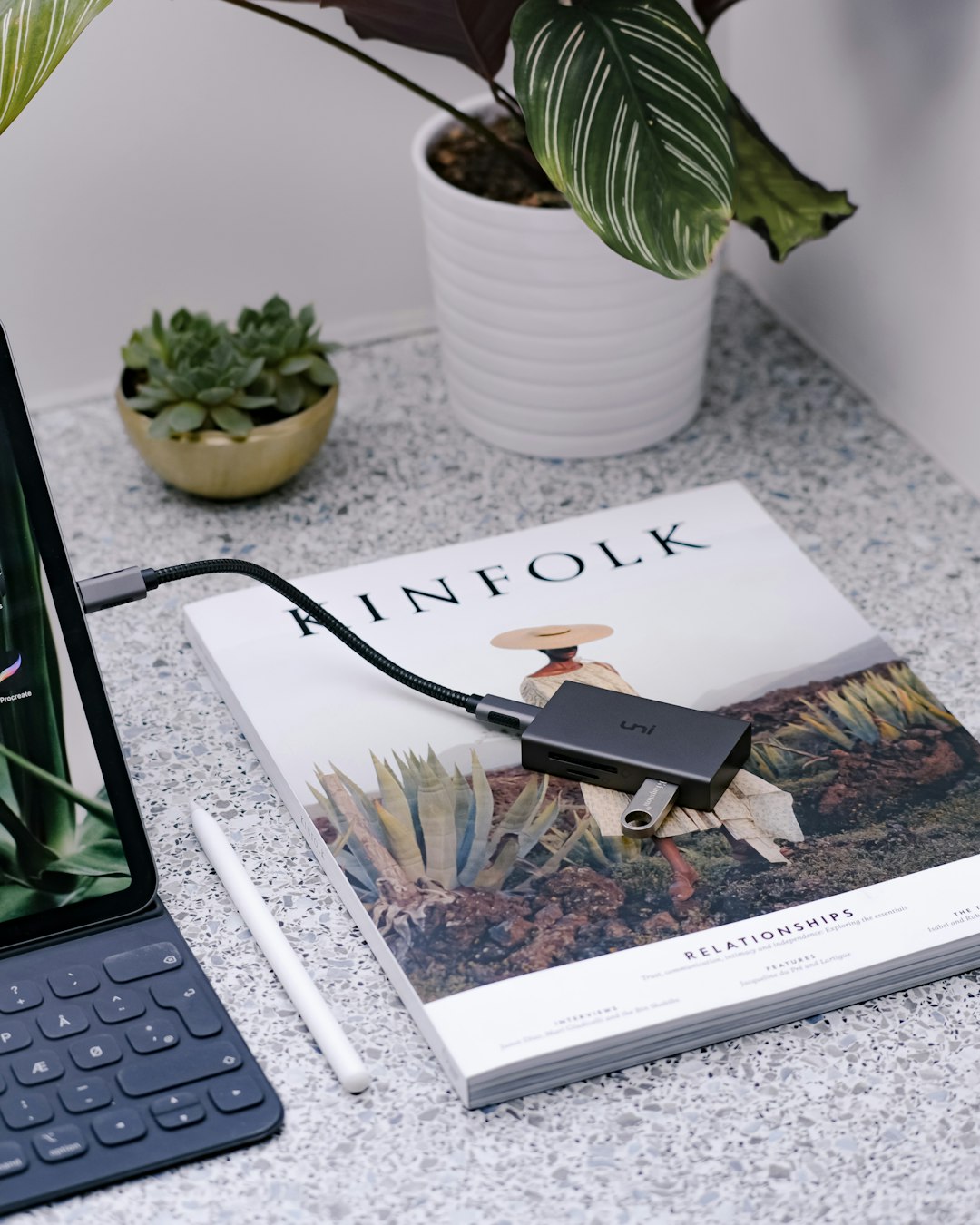 다이소 유심 어댑터: 저렴한 가격에 스마트폰 호환성 확보하기 관련 이미지 1