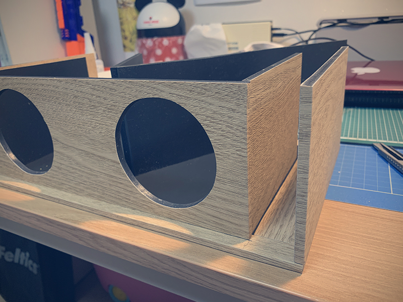 케이스 홀 가공