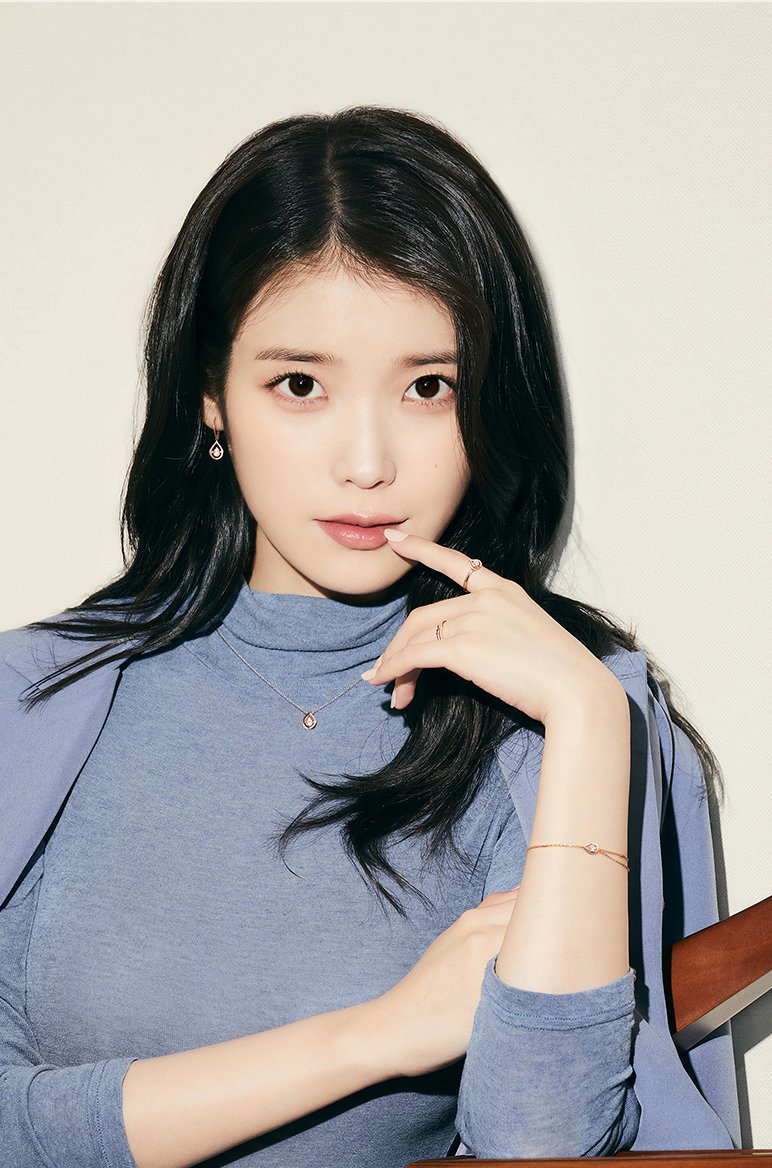 아이유 제이에스티나 화보 사진 11