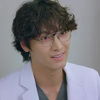 결혼하자 맹꽁아의 주변인물 홍보 포스터 8 입니다.