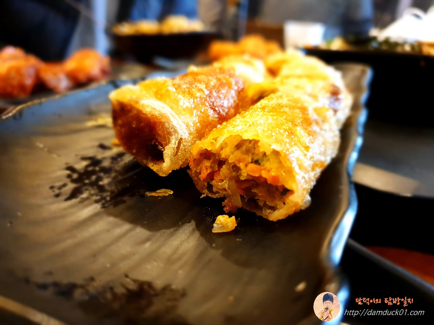 미스사이공 사이드 메뉴인 짜조