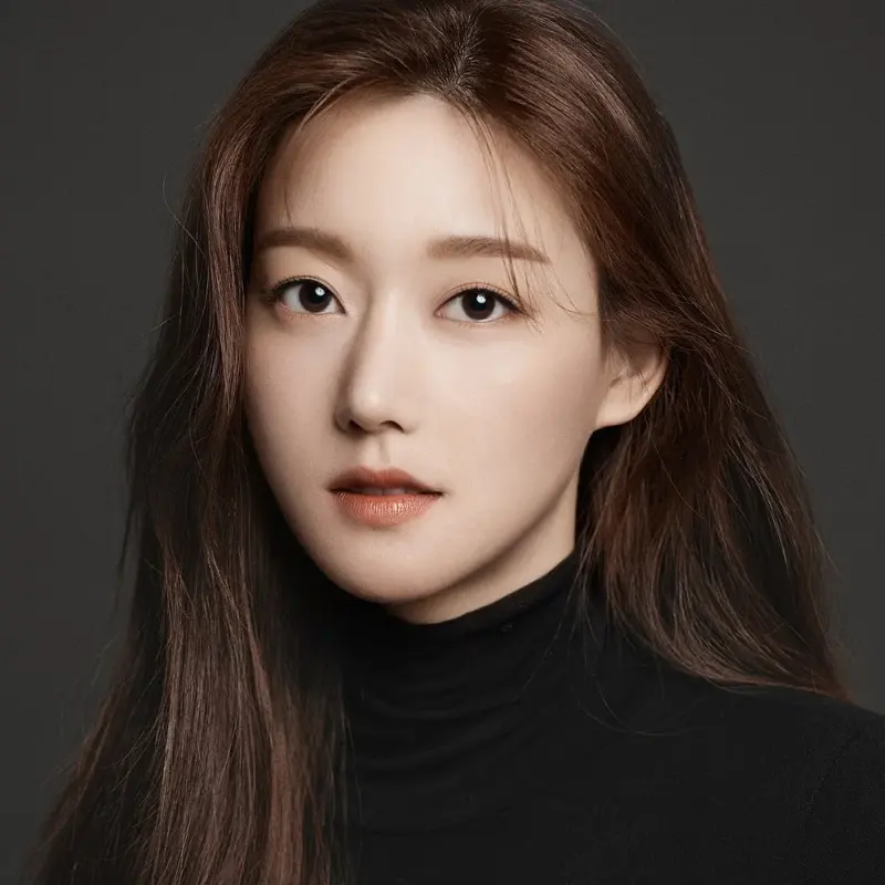 모텔 캘리포니아에서 오비서 역을 맡은 오승아