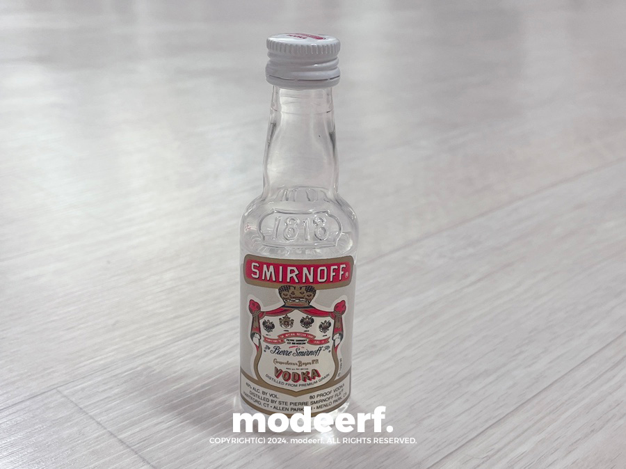 SMIRNOFF MINIATURE