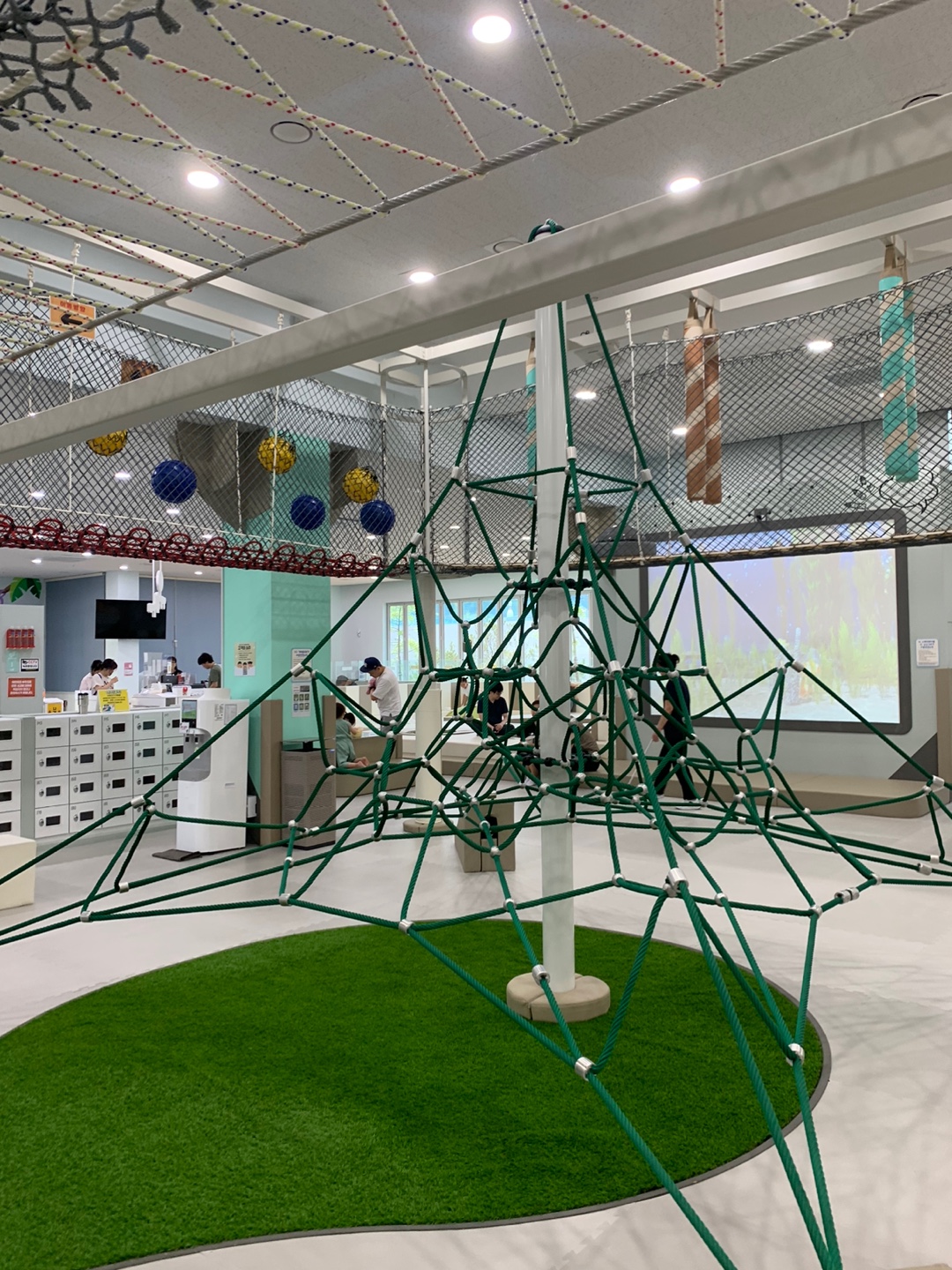 양평어린이건강놀이터 거미줄오르기