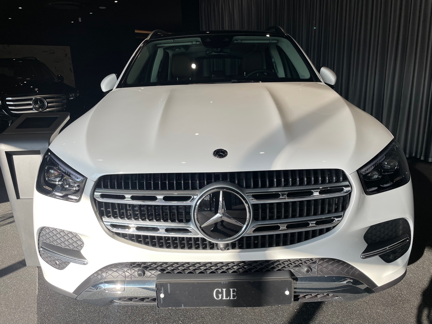 2025 GLE 300d 4MATIC
