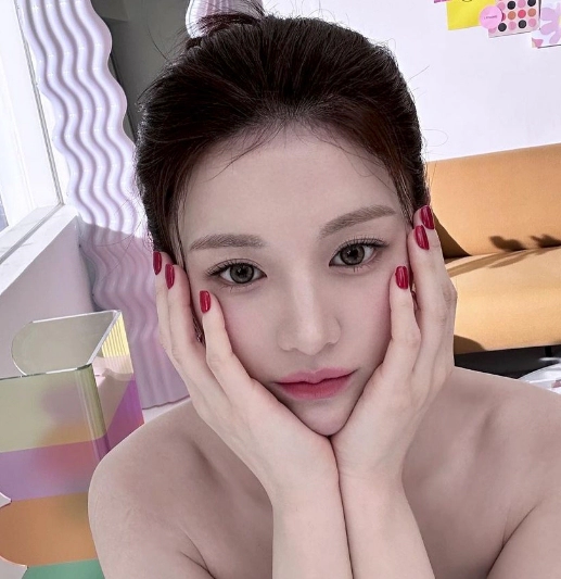 고윤정 프로필 나이 고향 학력 배우 경력 인스타