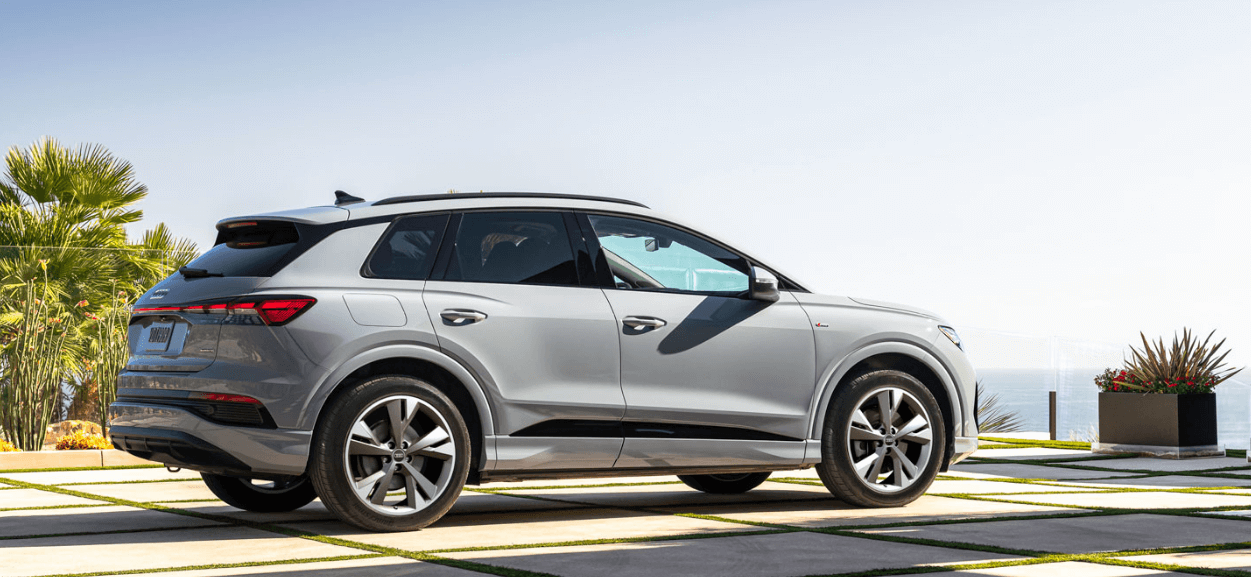 아우디 Q4- e-트론