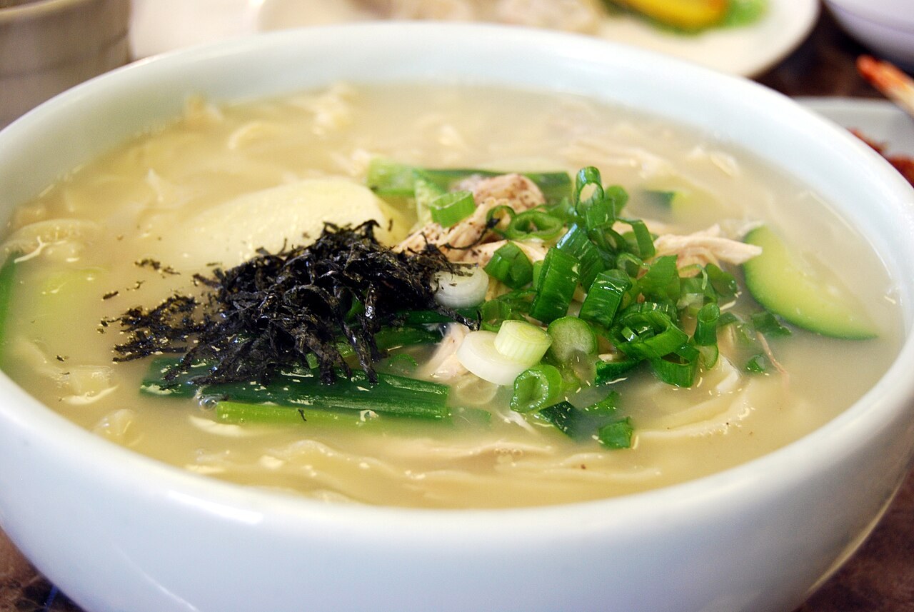 황리단길 칼국수 예시