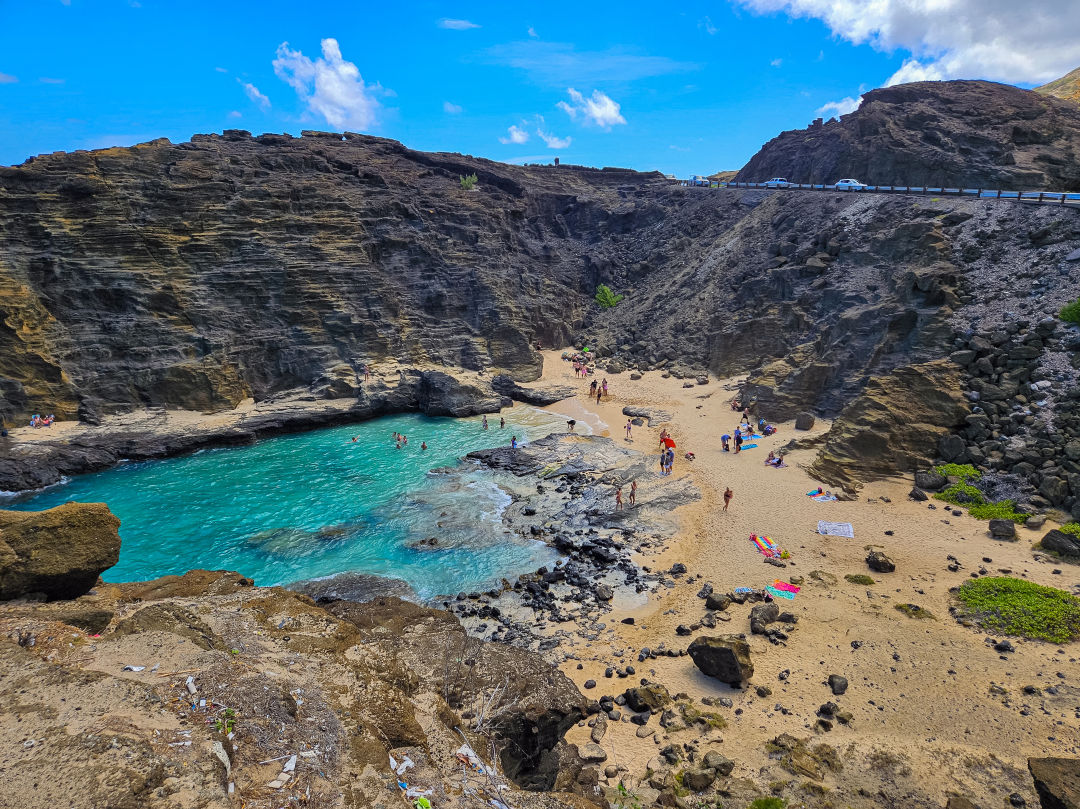 할로나 블로우홀 코브