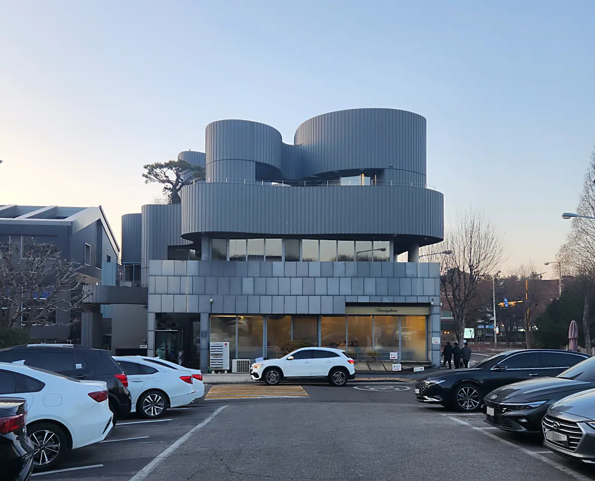 동촌샤브칼국수-일산-본점-경기도건축문화상-수상-독채-매장-전경