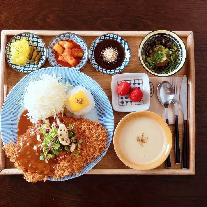 생방송오늘저녁 월남쌈보다 맛있는 밀전병 쌈 돈가스 돈까스 쌈 맛집 잠실 석촌호수 맛집