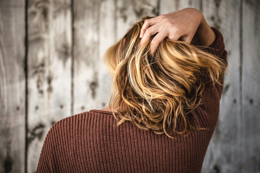 머리카락이 빠지는 꿈해몽 풀이 12가지 알아보자