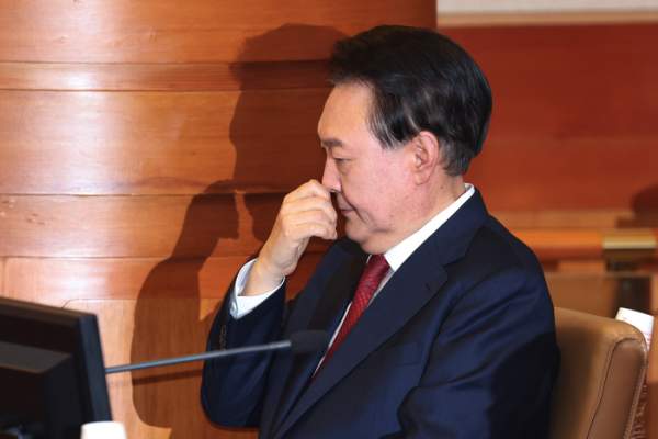 윤석열 구속영장 연장 기각