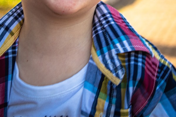 소년기를 통해 번창하기: 초등학생 아들을 위한 필수 육아 조언