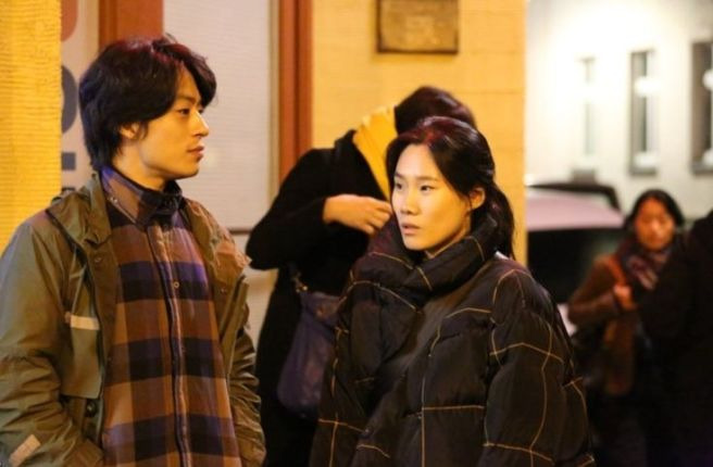 구교환 이옥섭 결혼 언제 했나? 2022년 혼인신고&middot;9년 열애&middot;결혼식 안 한 이유 총정리