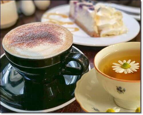 커피와 카모마일티