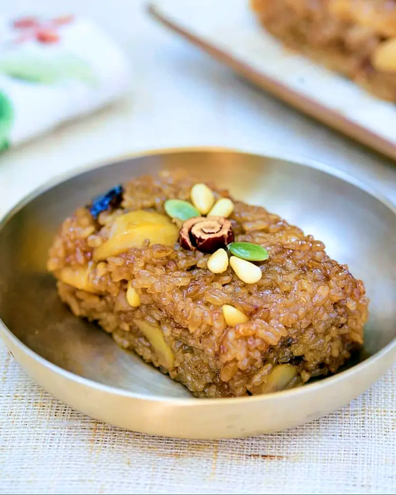 제209회 놀라운토요일 놀토 서울 목동 목사랑시장 전통 디저트 호두 영양 약밥 약식 뮤지컬 스타 호이 김호영 스우파 라치카 가비 추천 맛집 소개