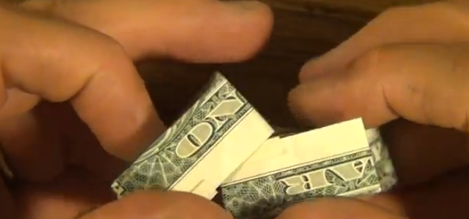 지폐나 달러로 선물 접는과정