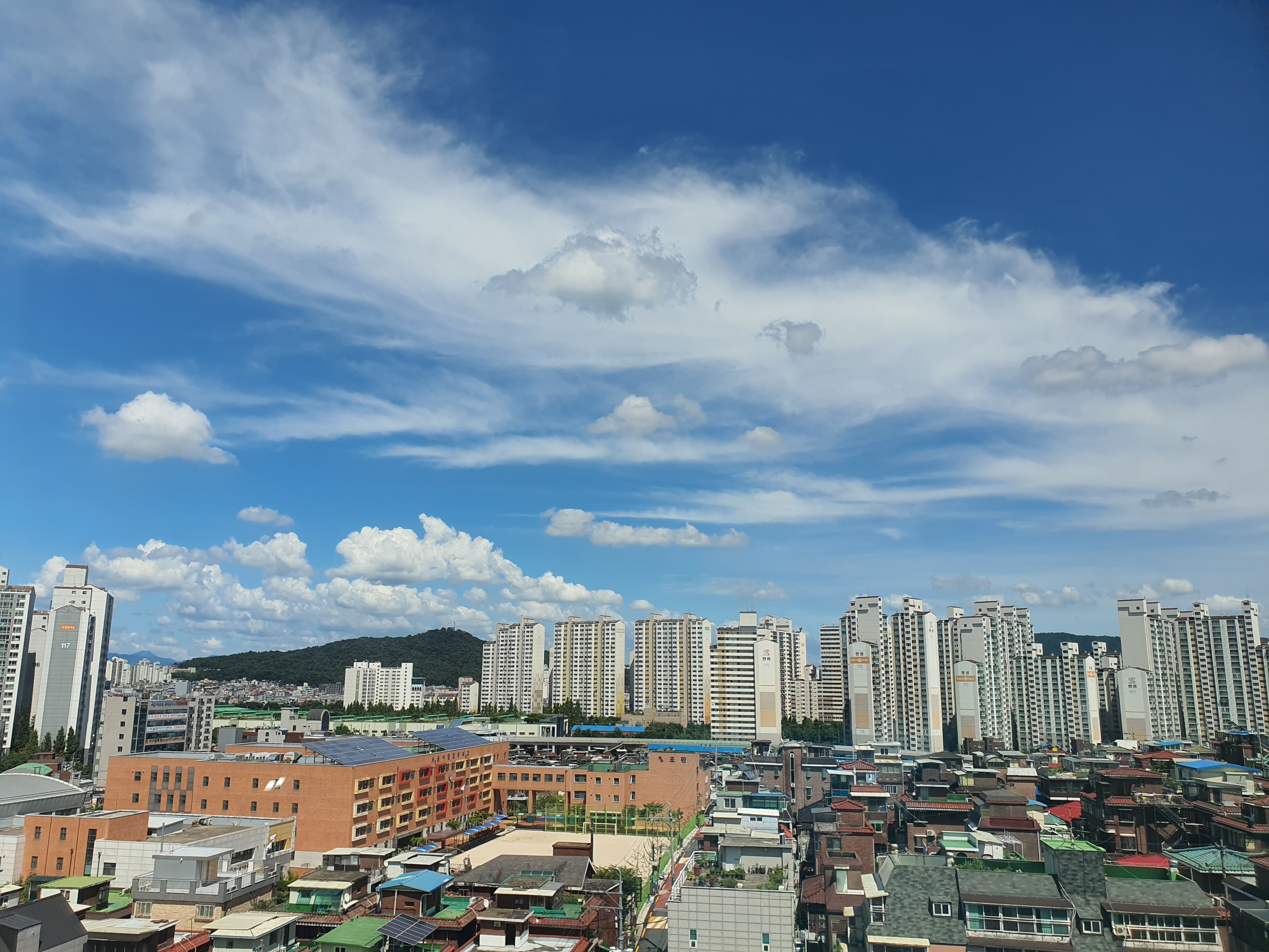 동대문구-맑은-하늘