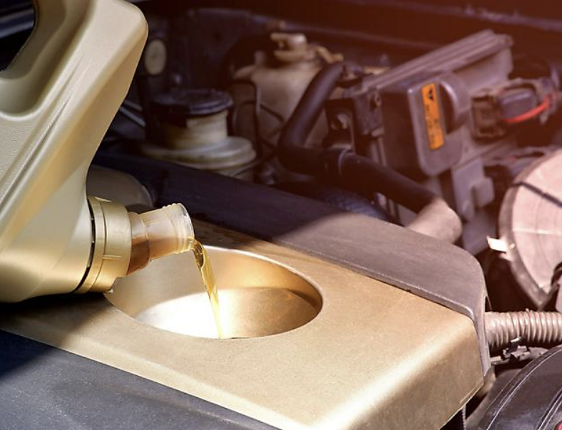 자동차 엔진오일 교환주기 및 교환비용 알아보기