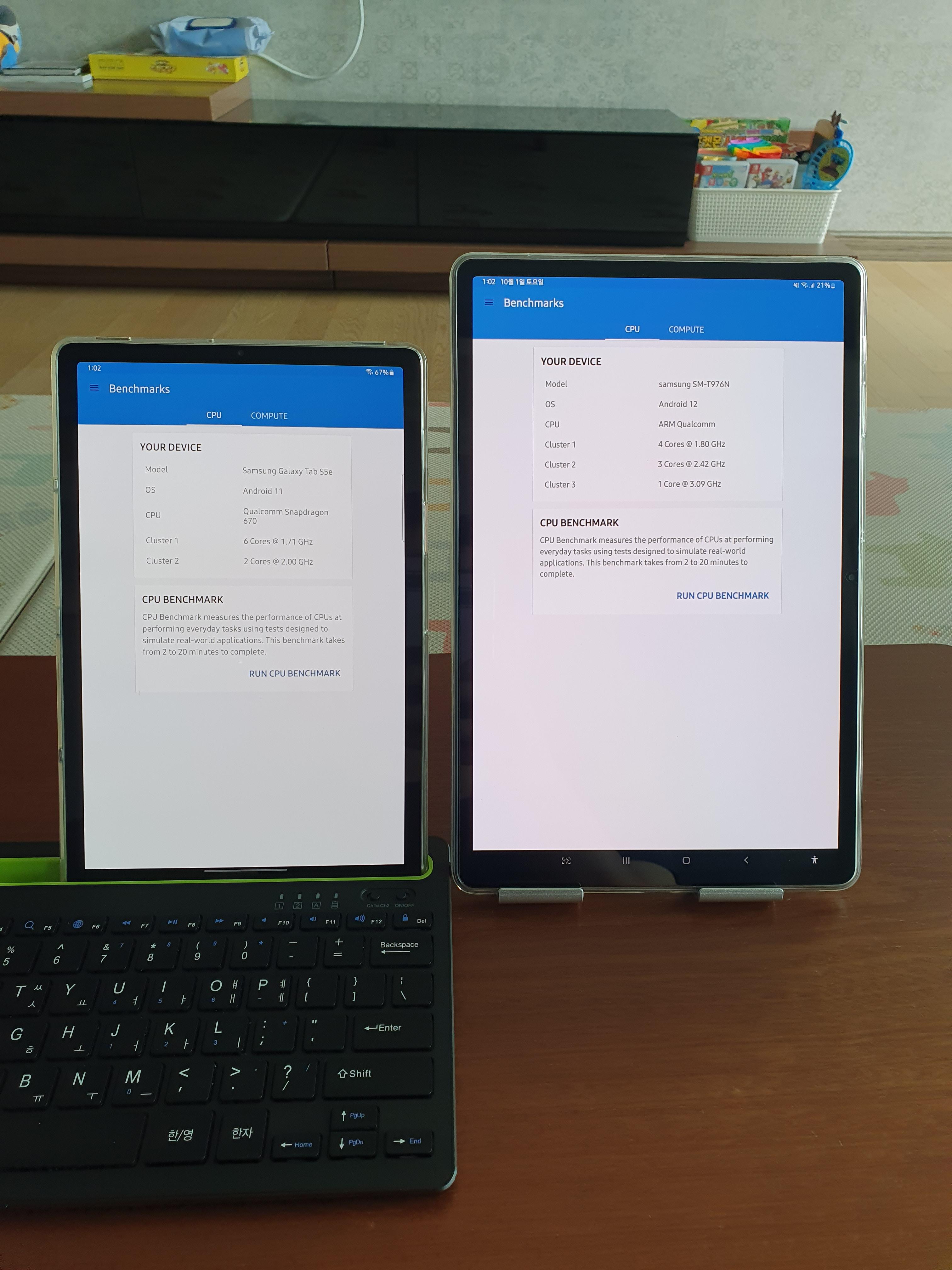 좌) 갤탭 S5e, 우) 갤탭S7+ 긱벤치5 벤치마킹 2차