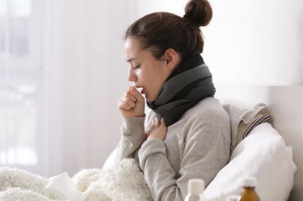 기침하는 모습/출처:어도비스톡