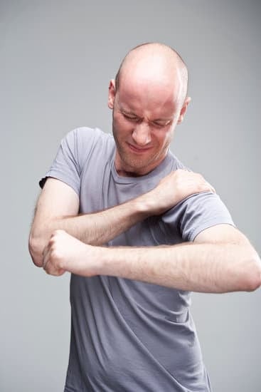 충돌 증후군 (Impingement Syndrome): 원인, 증상 및 치료