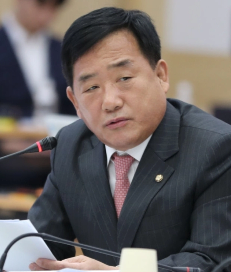 박성민 국회의원 프로필 나이 고향 학력 재산 지역구