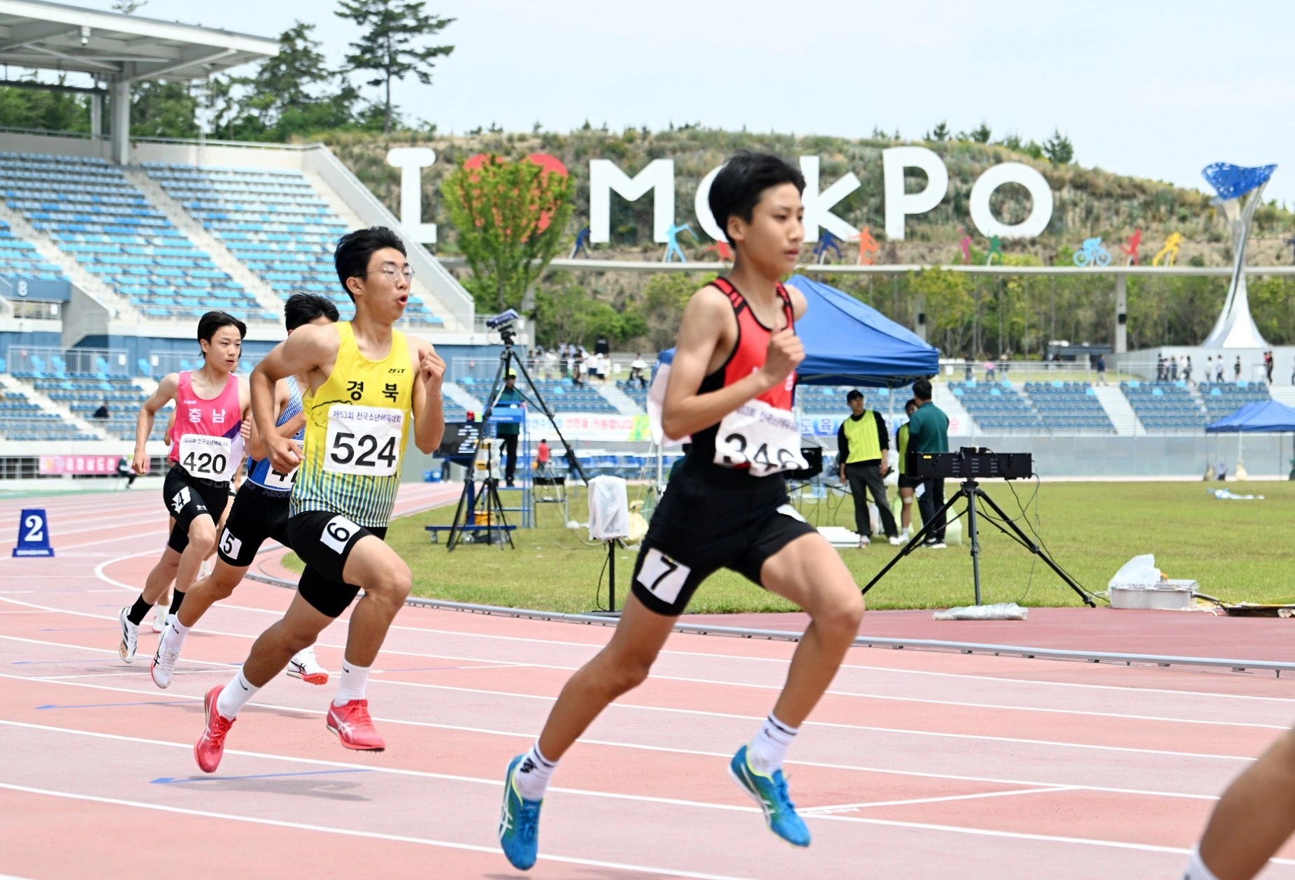 교육부 초등 · 중등 최저학력제 미도달 학생선수 대회 참가 출전 제한 한시적 유예 문체부 환영 학교체육 진흥법 개정안 가결