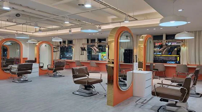 더줌뷰티 미용가구 전시장