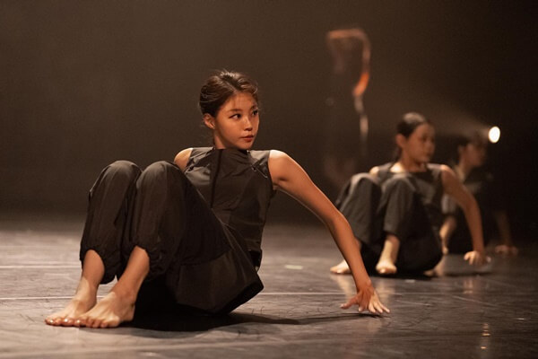 정유진-무용하는-모습