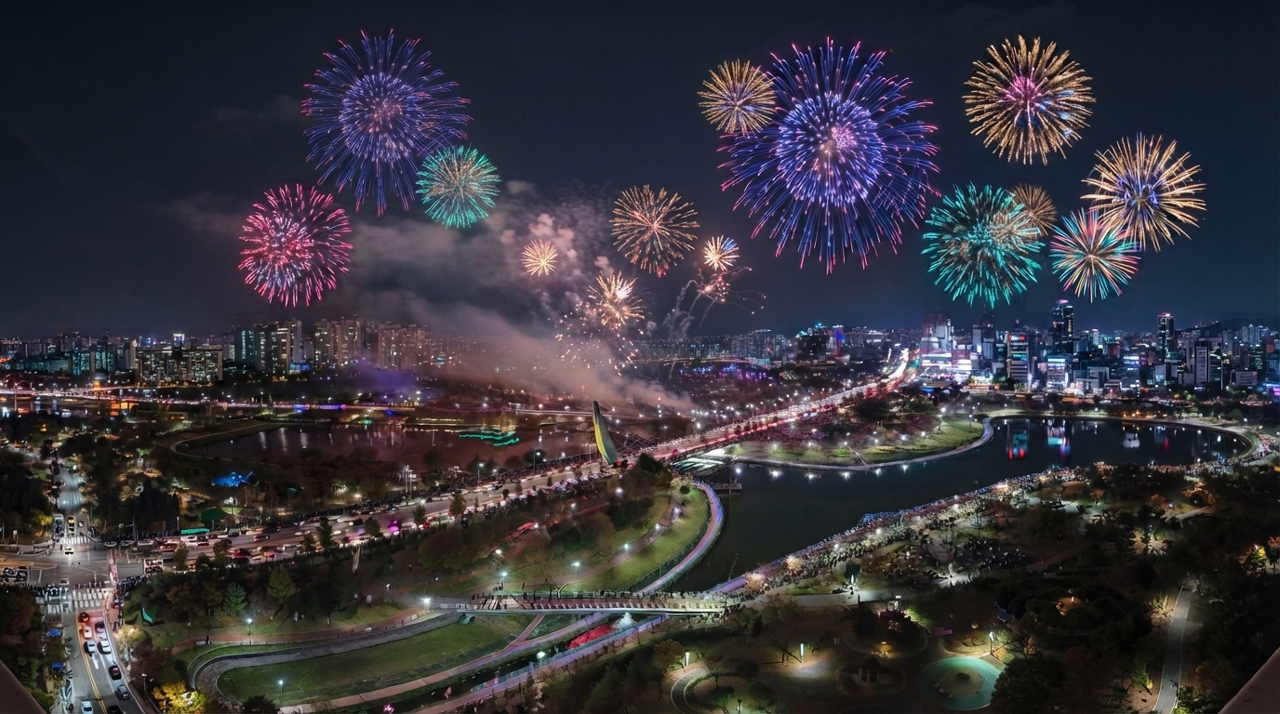 운정호수공원 불꽃축제의 화려한 불꽃 모습