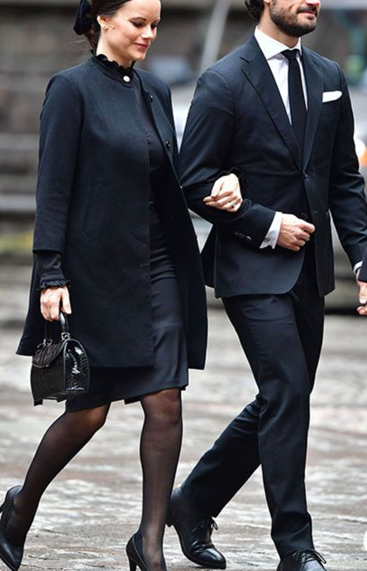 커플 장례식장 복장