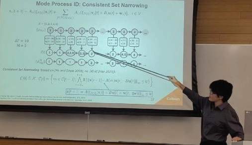 카이스트에서 강의하고 있는 한수진 교수