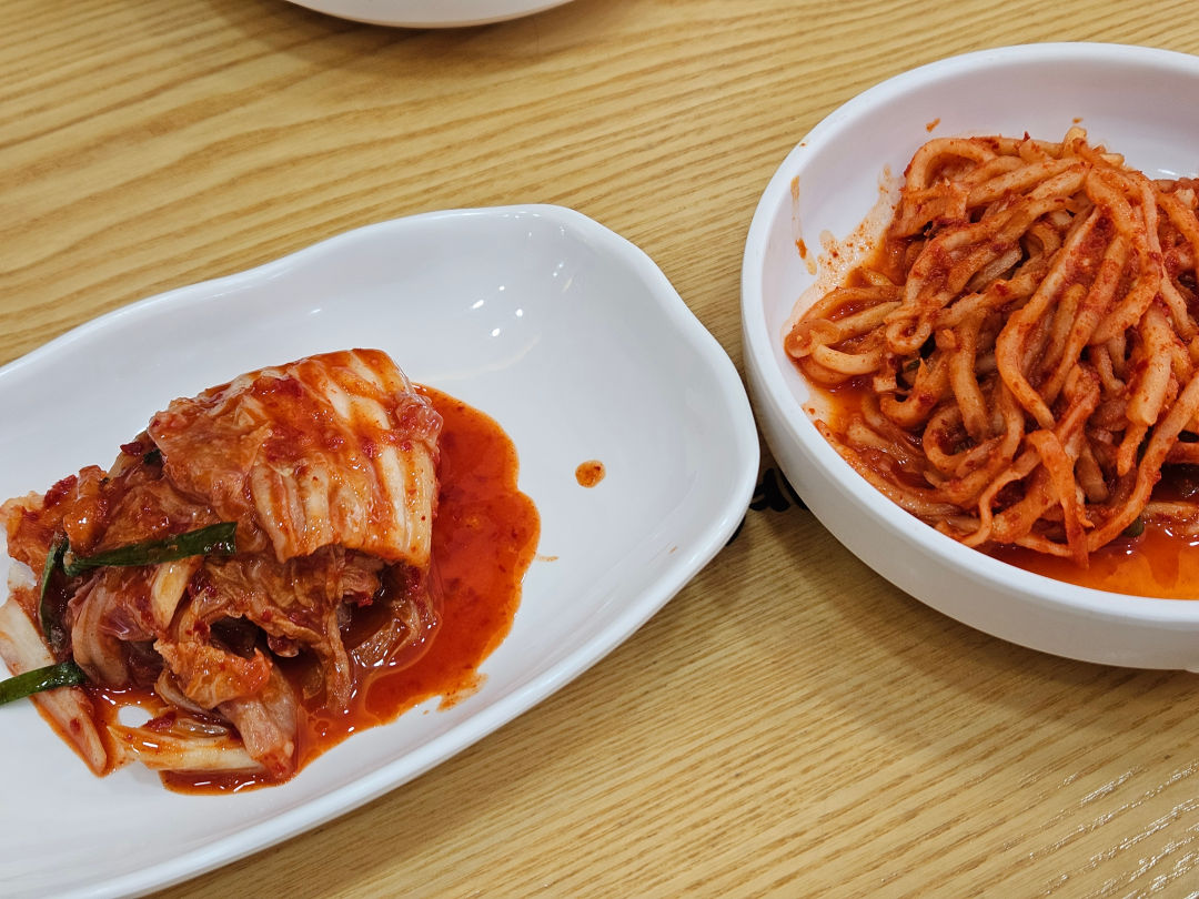 미사리 밀빛 초계국수 밑반찬