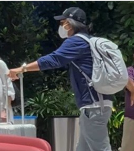 배용준 근황 공개, 54세 백발 모습 화제4