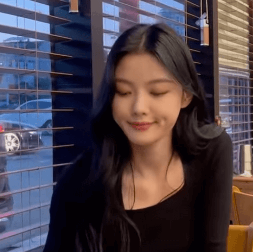 김유정 재계약