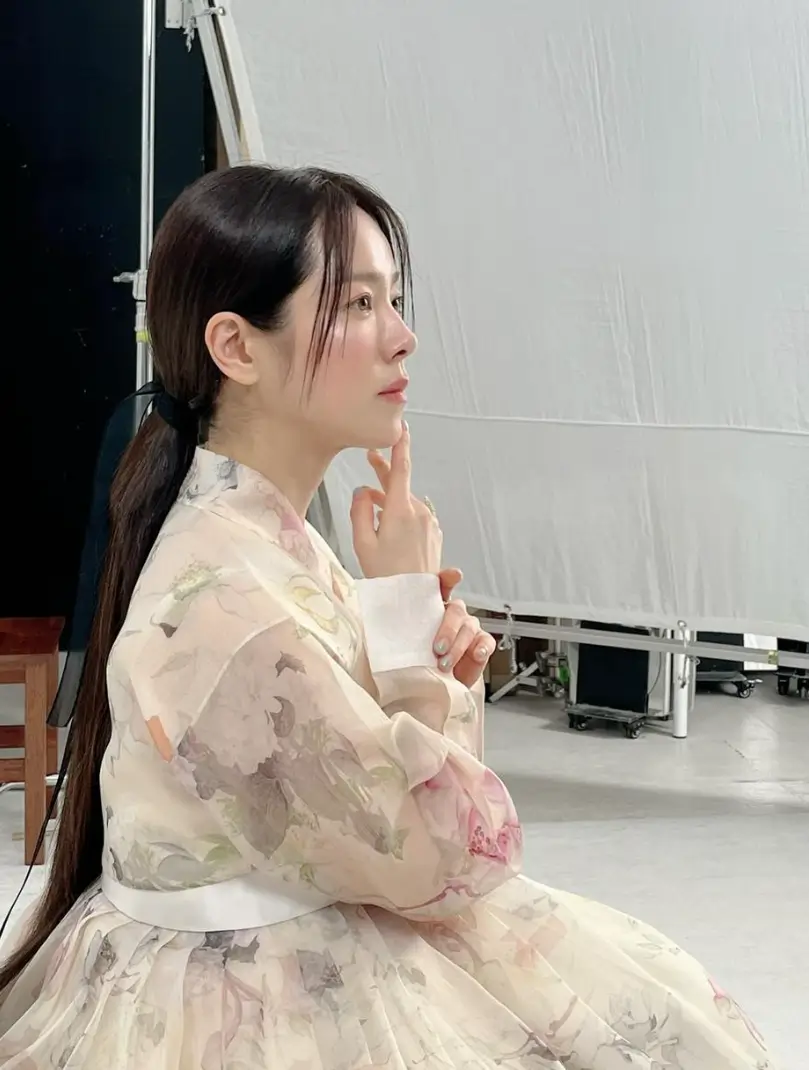 한지민 최정훈