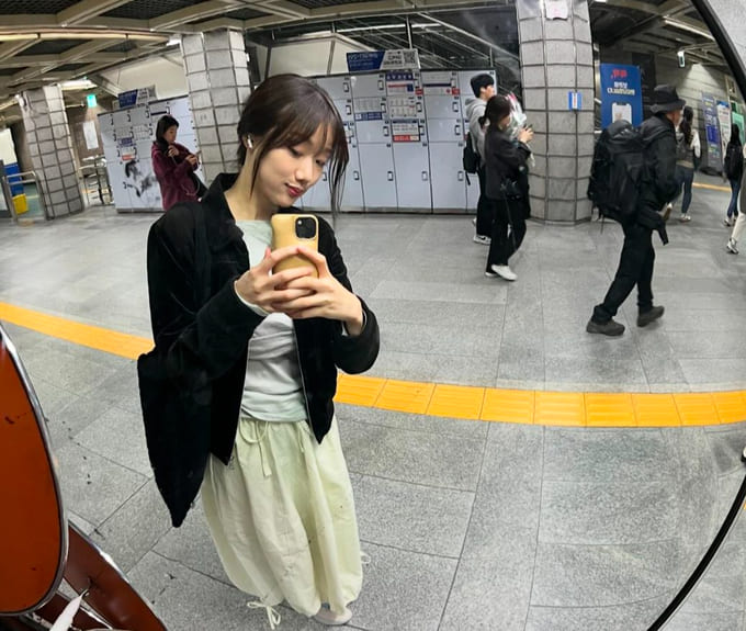 이나은 사복