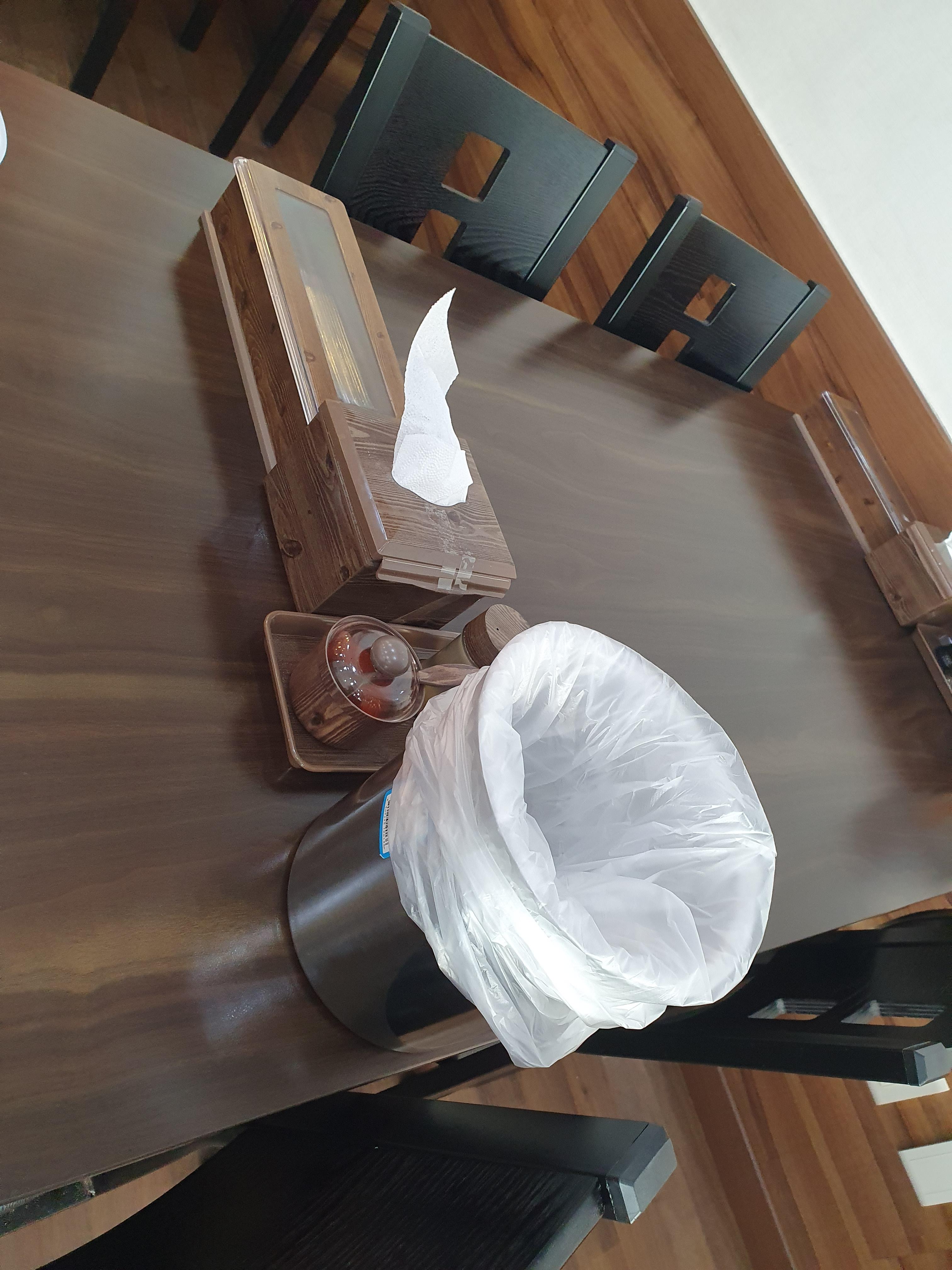 대전 가수원동 백선짬뽕 테이블