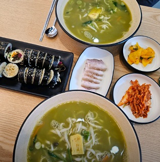 칼국수-김밥세트