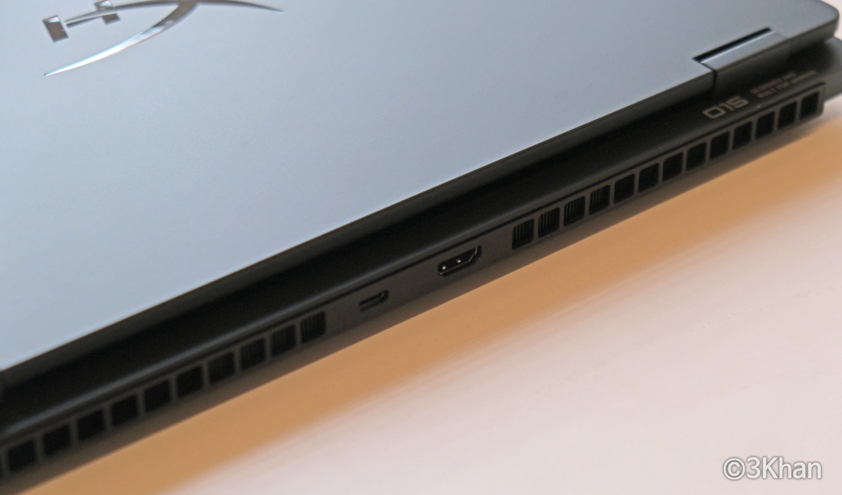 HP HyperX OMEN 15 게이밍 노트북 포트 구성, 후면 USB-C HDMI와 유선 LAN 포트