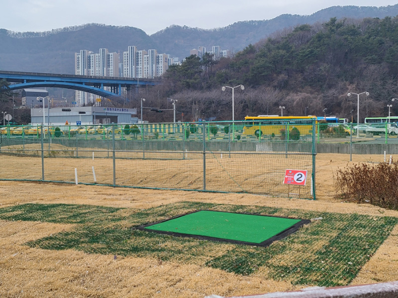 창원 가포파크골프장. 경상남도 창원시 마산합포구 가포신항남로 37