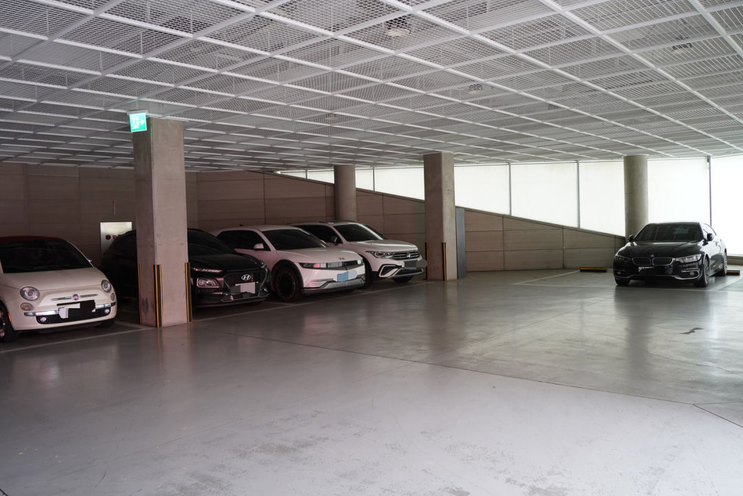 리움 미술관 주차장