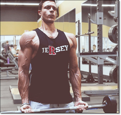 근육 운동하는 남성