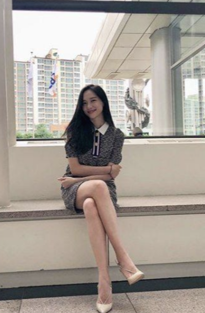 박지현 각선미