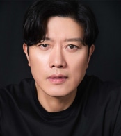 어쩔수가없다 출연진