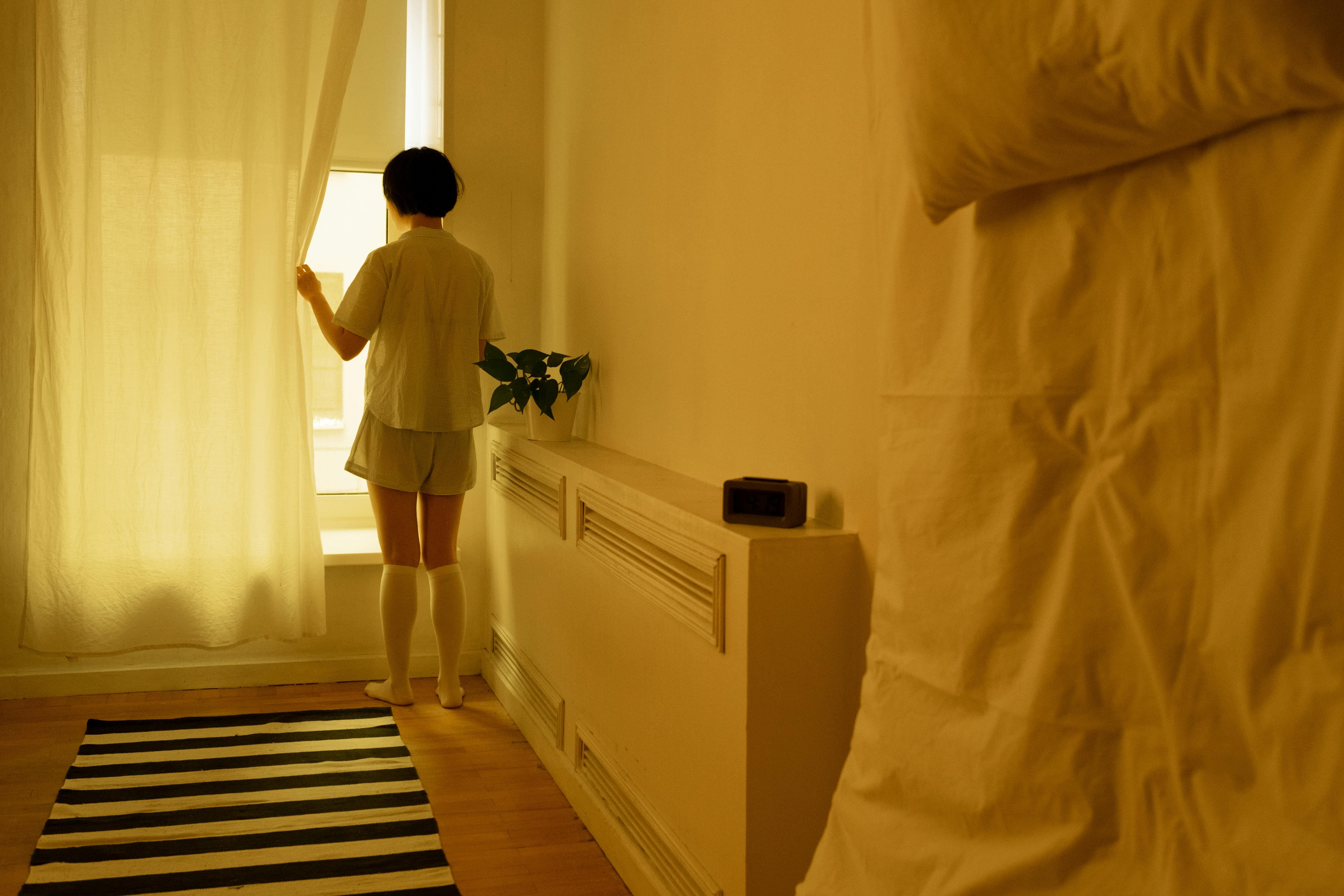 아침 환기와 간단한 건조만 해도 방 안 분위기가 훨씬 쾌적