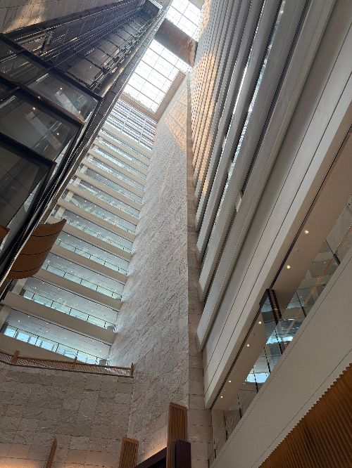 코트야드 서울 실내